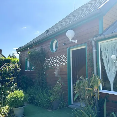 Сasa de vacaciones Charmante Studette Au Calme Avec Terrasse Et Parking